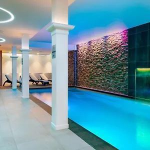Corendon New-west, A Tribute Portfolio Hotel